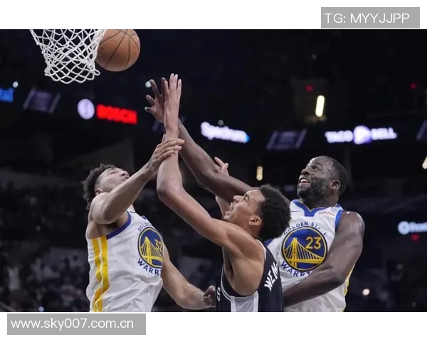 维金斯称赞约维奇传球完美强调不贪功团队合作精神